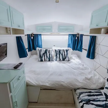 Apartment Towed Town Camping And Event Space Bristol